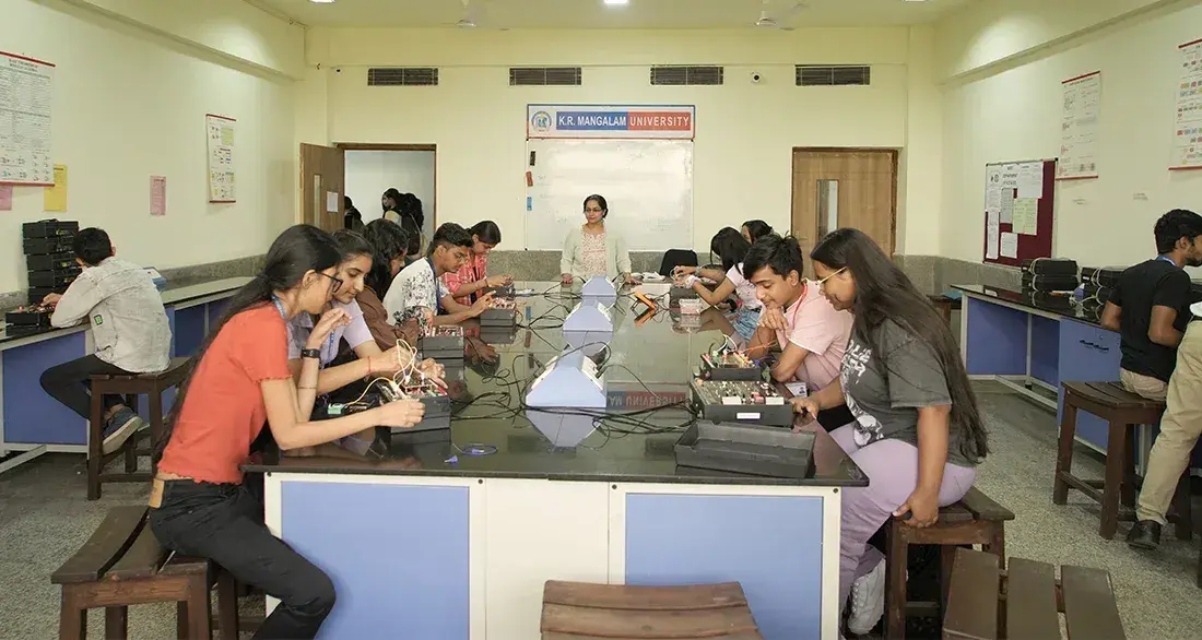 Understand how digital signals operate in various devices in our Digital Electronics Lab