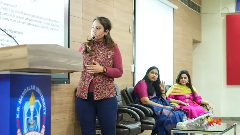 Shaping Careers: Students Gain Wisdom from Industry Leaders

